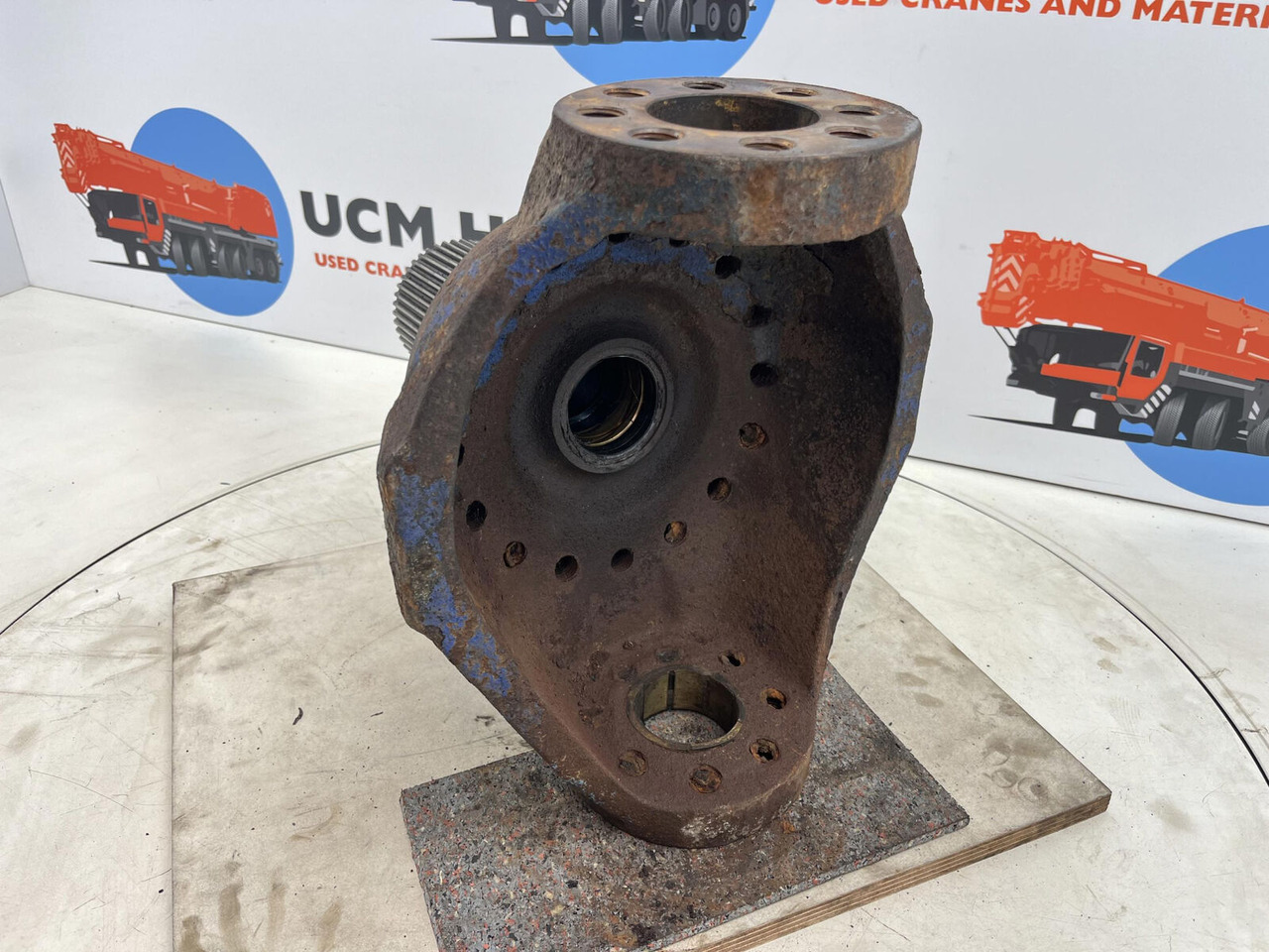 Terex AC 205 Steering knuckle 16 holes axle 4 - Styrspindel för Mobilkran: bild 4 Terex AC 205 Steering knuckle 16 holes axle 4 - Styrspindel för Mobilkran: bild 4
