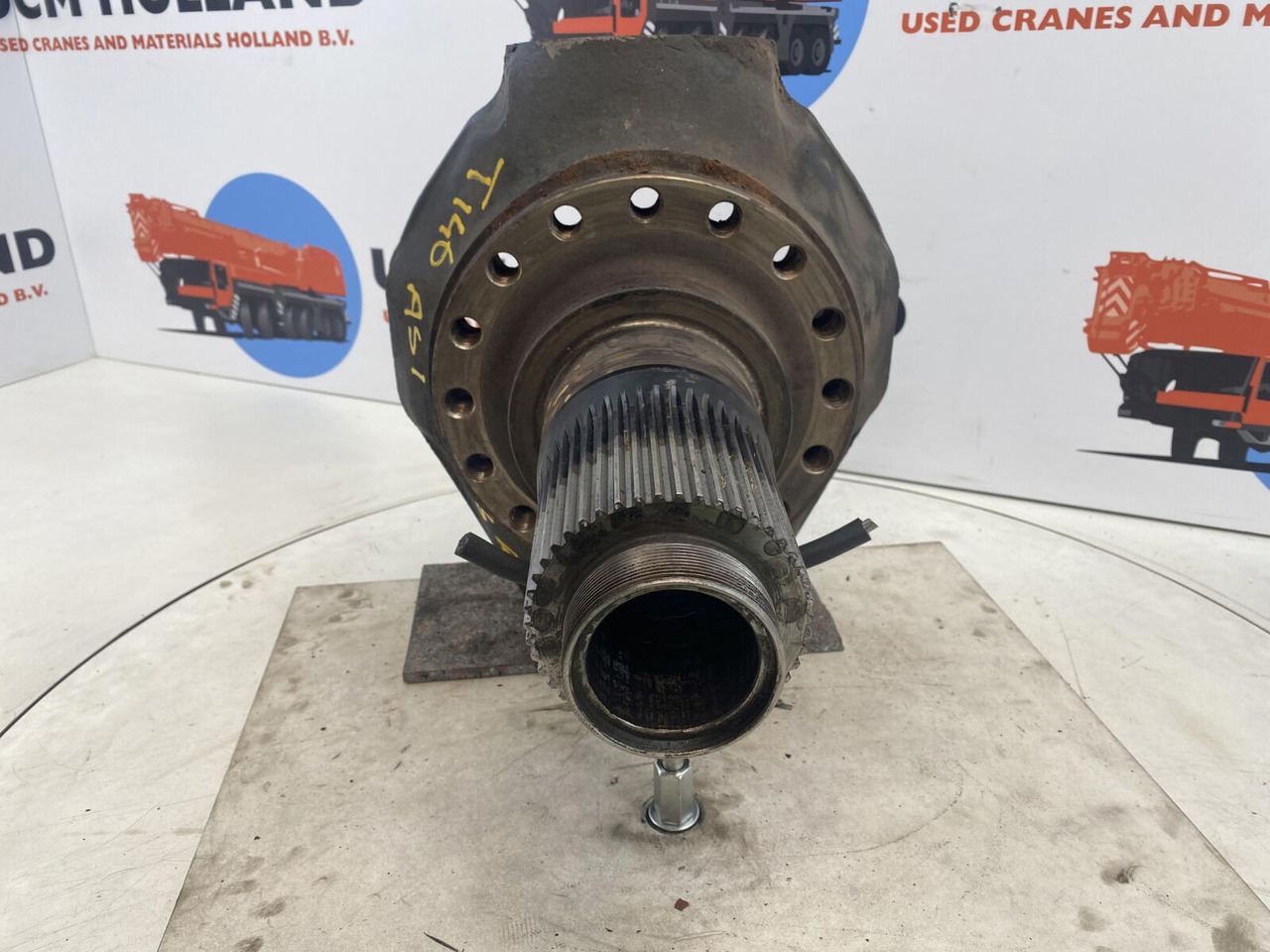 Terex Demag AC 35 Steering knuckle 16 holes axle 1 - Styrspindel för Mobilkran: bild 2 Terex Demag AC 35 Steering knuckle 16 holes axle 1 - Styrspindel för Mobilkran: bild 2