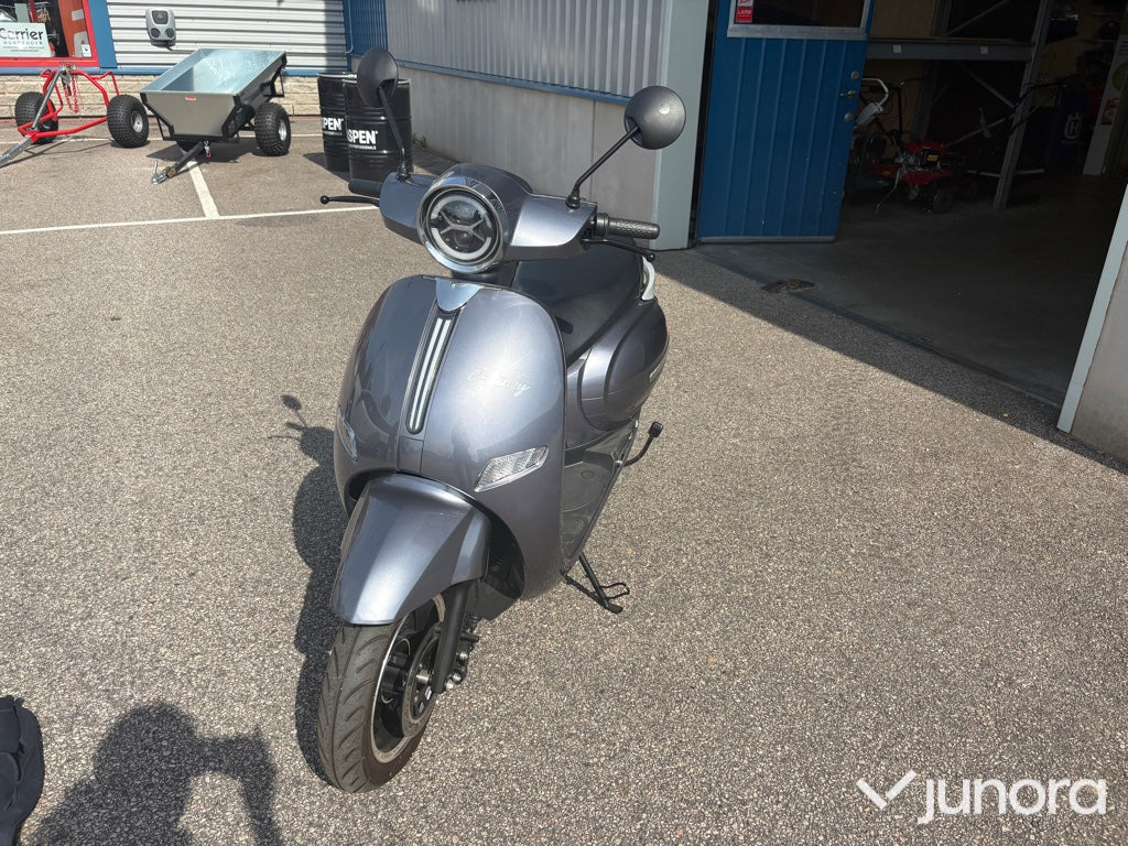 EU-moped - Yadea C-Lucky, NY! - Motorcykel: bild 4 EU-moped - Yadea C-Lucky, NY! - Motorcykel: bild 4