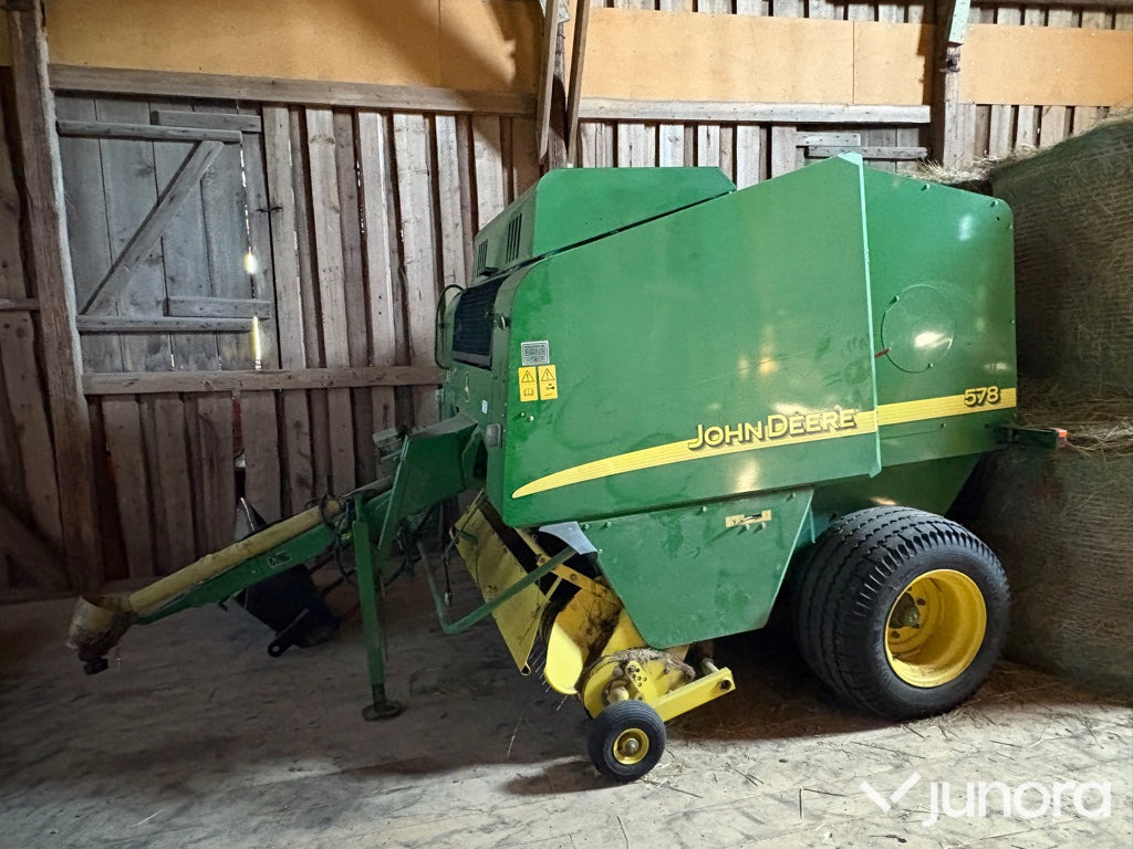 Fixkammarpress John Deere 578 - Rundbalspress: bild 2 Fixkammarpress John Deere 578 - Rundbalspress: bild 2