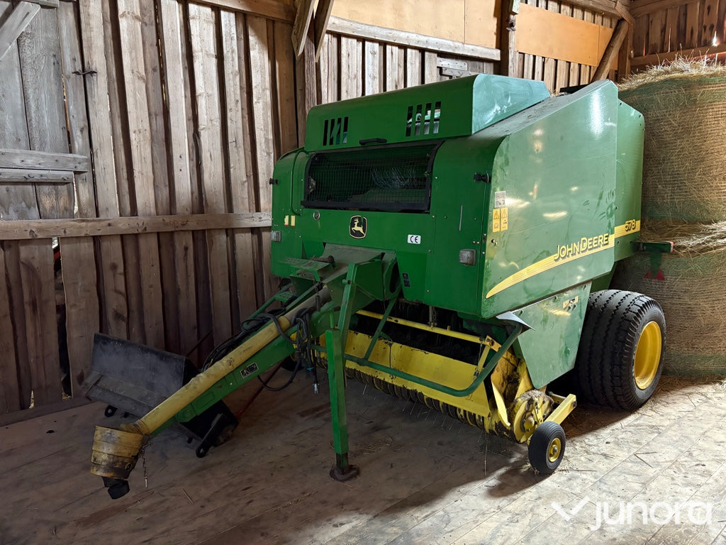 Fixkammarpress John Deere 578 - Rundbalspress: bild 1 Fixkammarpress John Deere 578 - Rundbalspress: bild 1
