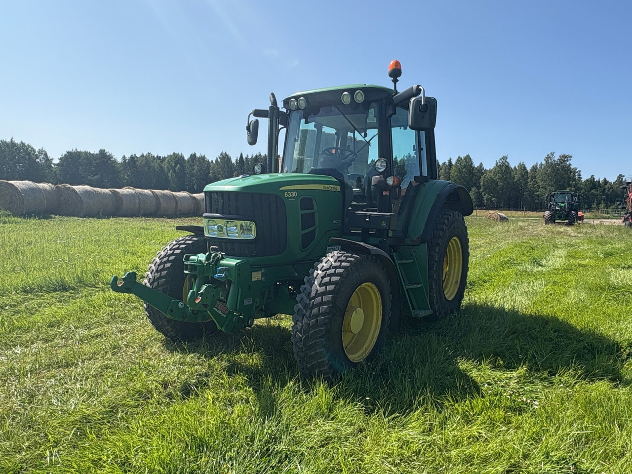 John Deere 6330 - Traktor: bild 1 John Deere 6330 - Traktor: bild 1