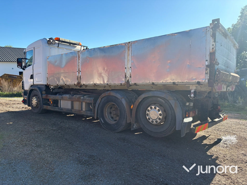 Lastbil Scania R124LB6X24NB470 - Tippbil lastbil: bild 3 Lastbil Scania R124LB6X24NB470 - Tippbil lastbil: bild 3