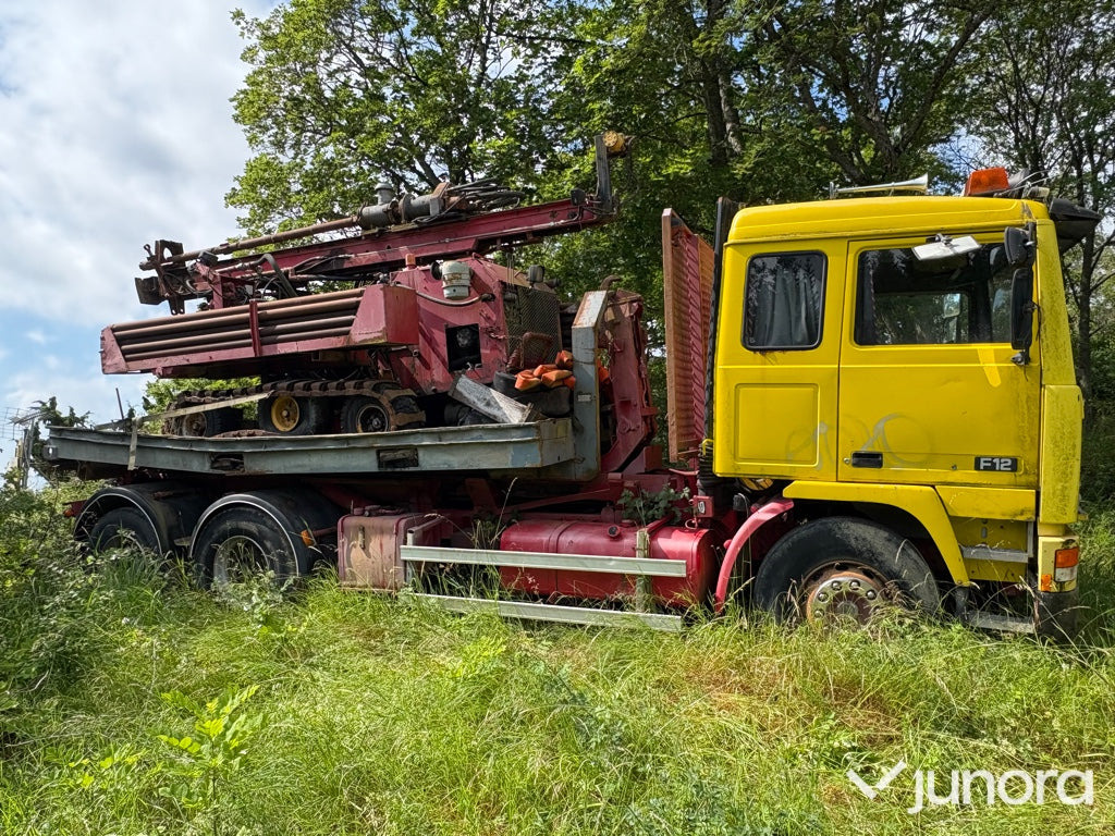 Lastbil Volvo F12 6X2 - Lastväxlare lastbil: bild 4 Lastbil Volvo F12 6X2 - Lastväxlare lastbil: bild 4