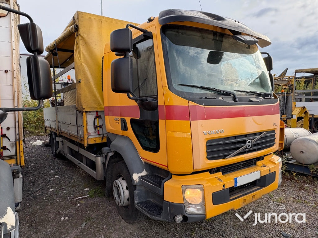 Lastbil - Volvo FL-280 4*2 - Kapellbil: bild 3 Lastbil - Volvo FL-280 4*2 - Kapellbil: bild 3