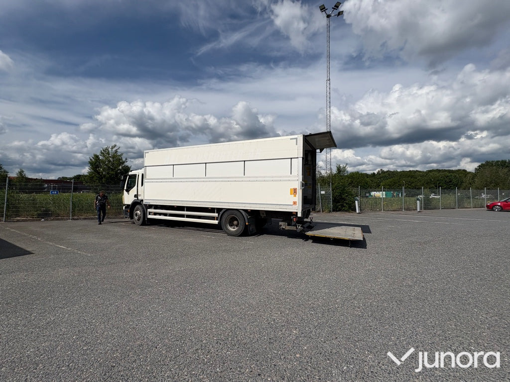 Lastbil - Volvo Fe 280 med höj o sänkbart skåp - Lastbil med skåp: bild 4 Lastbil - Volvo Fe 280 med höj o sänkbart skåp - Lastbil med skåp: bild 4