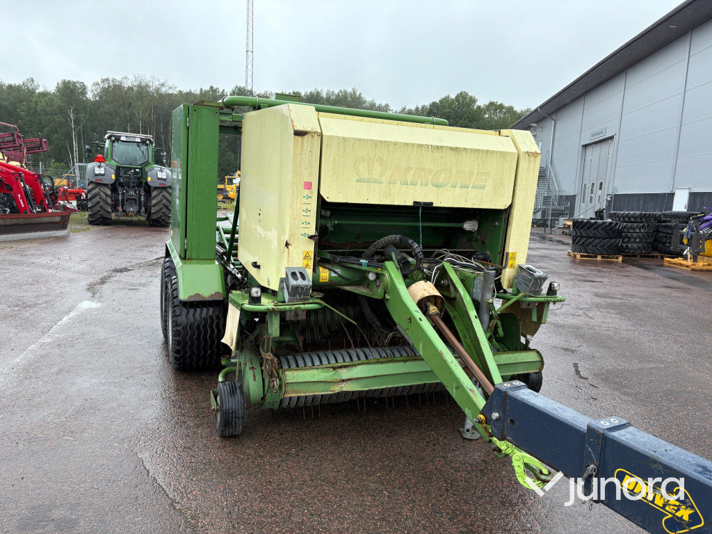 Rundbalspress Krone COMBI PACK 1250 - Ensilagevagn: bild 2 Rundbalspress Krone COMBI PACK 1250 - Ensilagevagn: bild 2