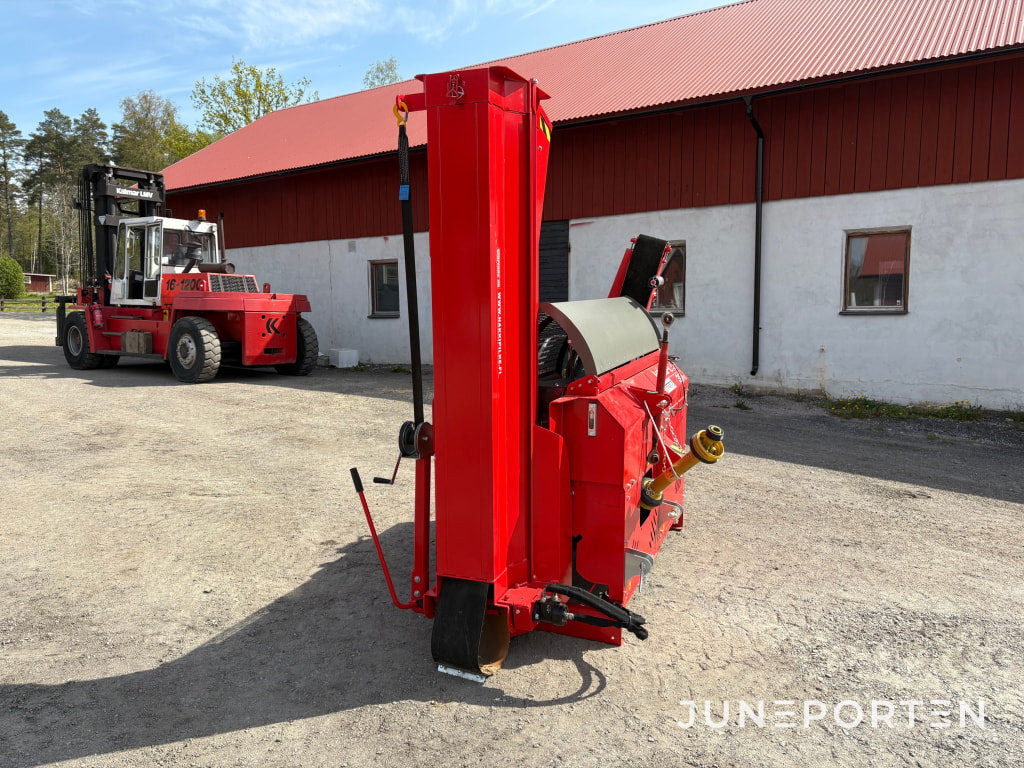Vedmaskin Hakki Pilke 38 PRO PTO + Hydrauliskt uppläggningbord Hakki Pilke Hakkifeed 422 - Skogsmaskin: bild 4 Vedmaskin Hakki Pilke 38 PRO PTO + Hydrauliskt uppläggningbord Hakki Pilke Hakkifeed 422 - Skogsmaskin: bild 4