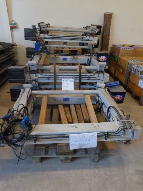 HMF 1500 kg med lodretstående liftplade - Bakgavellyft: bild 3 HMF 1500 kg med lodretstående liftplade - Bakgavellyft: bild 3