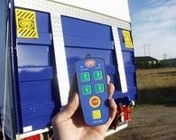HMF 1500 kg med lodretstående liftplade - Bakgavellyft: bild 1 HMF 1500 kg med lodretstående liftplade - Bakgavellyft: bild 1