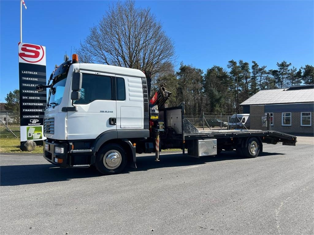 MAN TGL 12-240 4x2 BL - Fassi kran - Biltransportbil lastbil: bild 1 MAN TGL 12-240 4x2 BL - Fassi kran - Biltransportbil lastbil: bild 1