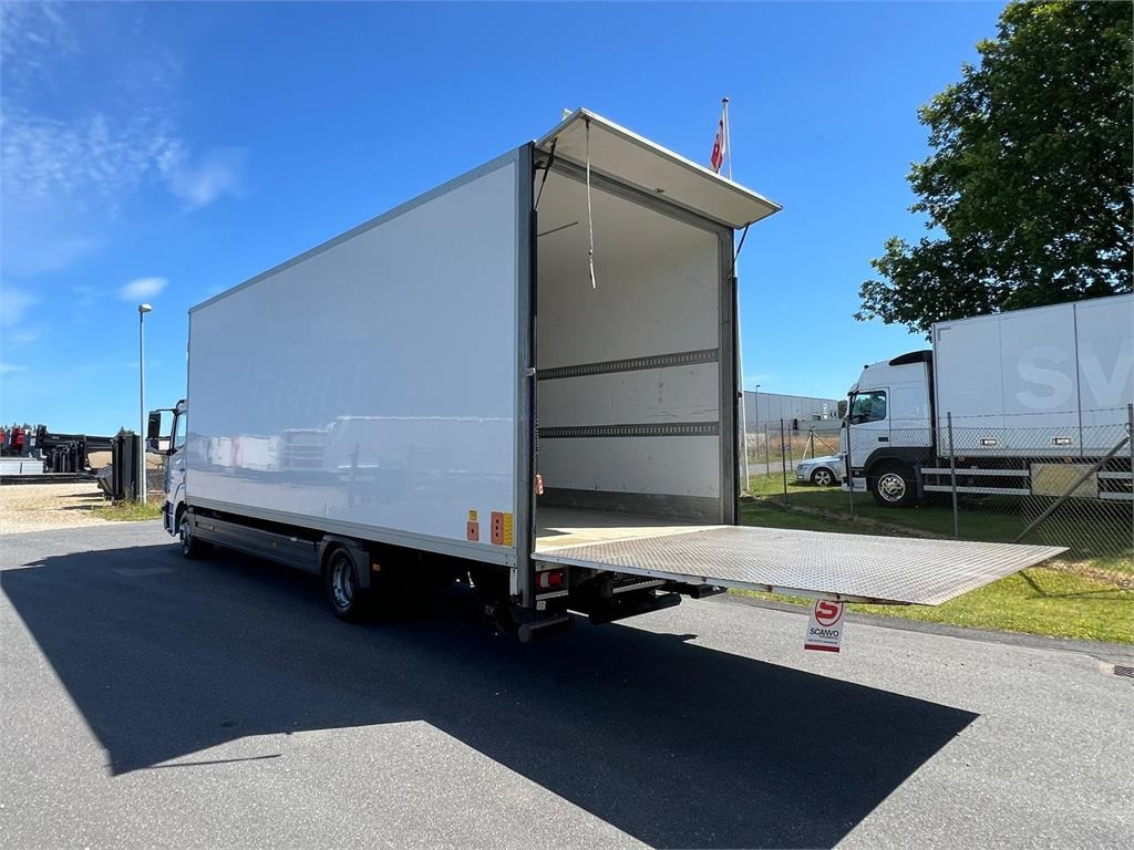Mercedes-Benz Atego 1224 LnR - Lastbil med skåp: bild 4 Mercedes-Benz Atego 1224 LnR - Lastbil med skåp: bild 4