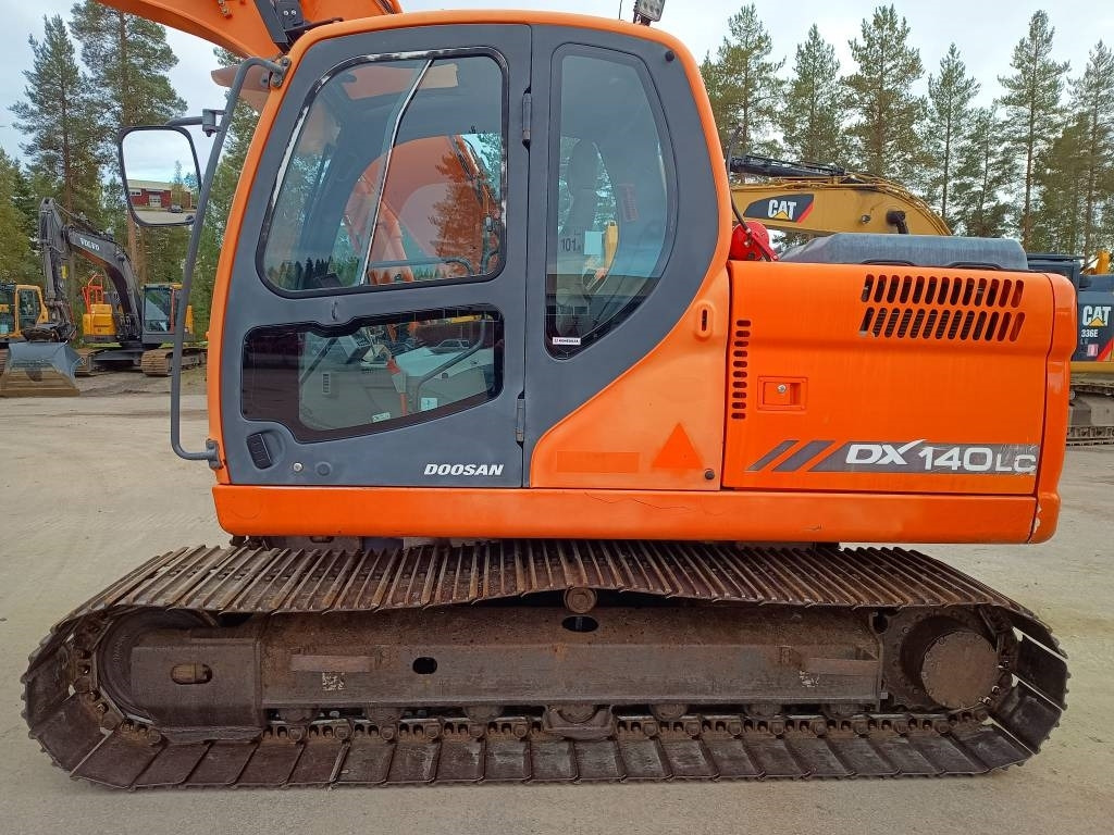 Doosan DX140LC KALLISTAJA+PYÖRITTÄJÄ - Bandgrävare: bild 2 Doosan DX140LC KALLISTAJA+PYÖRITTÄJÄ - Bandgrävare: bild 2