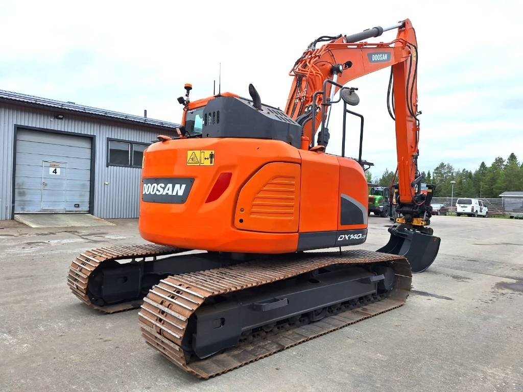 Doosan DX140LCR-5 PYÖRITTÄJÄLLÄ - Bandgrävare: bild 4 Doosan DX140LCR-5 PYÖRITTÄJÄLLÄ - Bandgrävare: bild 4