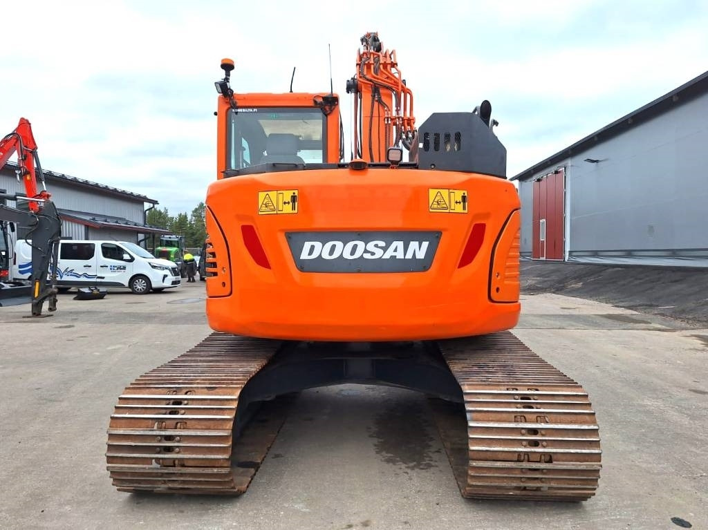 Doosan DX140LCR-5 PYÖRITTÄJÄLLÄ - Bandgrävare: bild 3 Doosan DX140LCR-5 PYÖRITTÄJÄLLÄ - Bandgrävare: bild 3