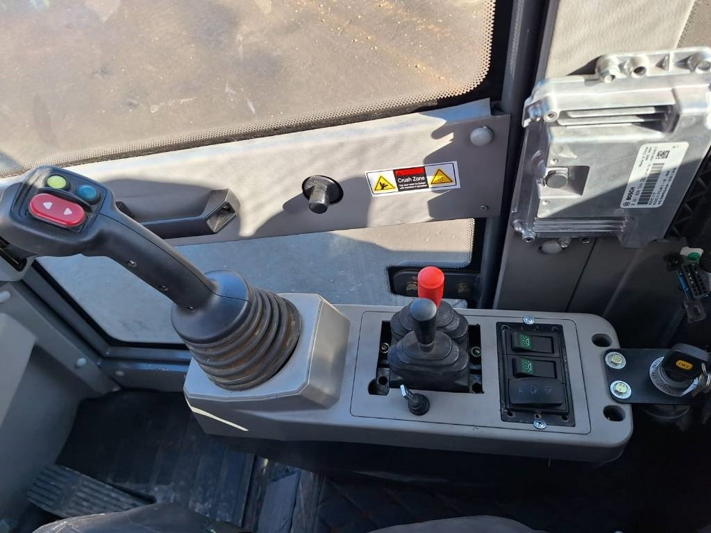 Hjullastare Greenmaster 825 PIIKIT, KAUHA JA HIEKOITIN: bild 12