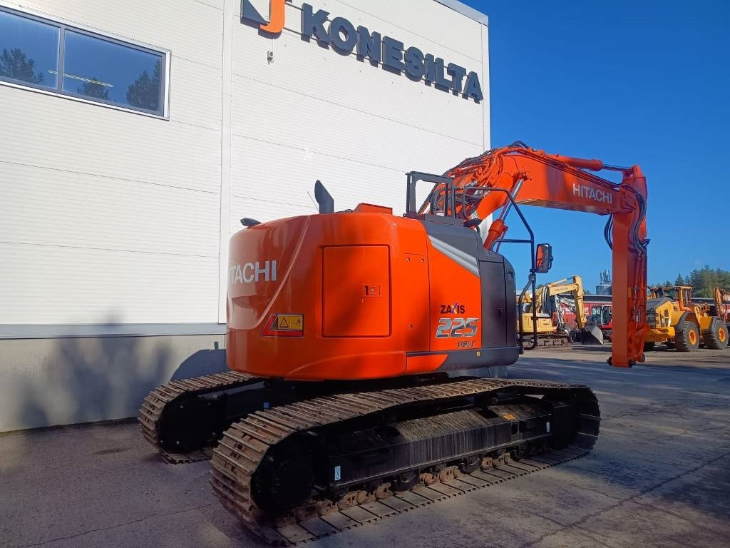 Hitachi MYYTY! SOLD! ZX225USLC-7 -STAGE V- - Bandgrävare: bild 5 Hitachi MYYTY! SOLD! ZX225USLC-7 -STAGE V- - Bandgrävare: bild 5