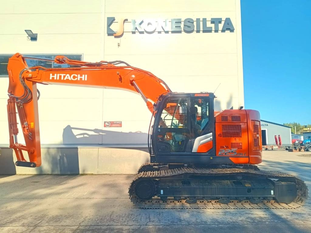 Hitachi MYYTY! SOLD! ZX225USLC-7 -STAGE V- - Bandgrävare: bild 1 Hitachi MYYTY! SOLD! ZX225USLC-7 -STAGE V- - Bandgrävare: bild 1