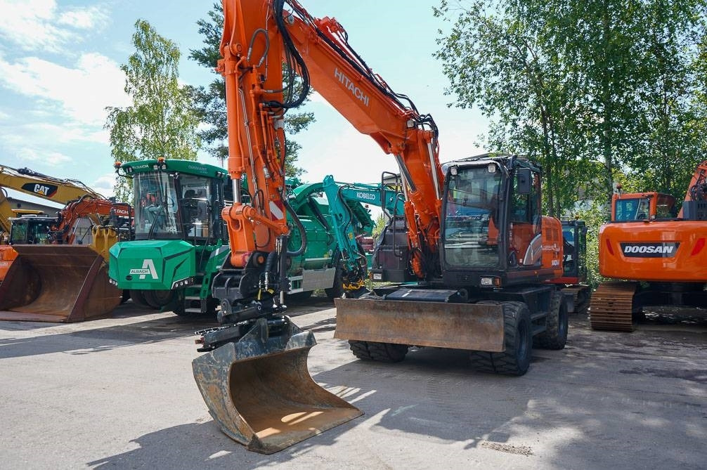 Hitachi ZX 140 W-6 - Grävmaskin på däck: bild 3 Hitachi ZX 140 W-6 - Grävmaskin på däck: bild 3