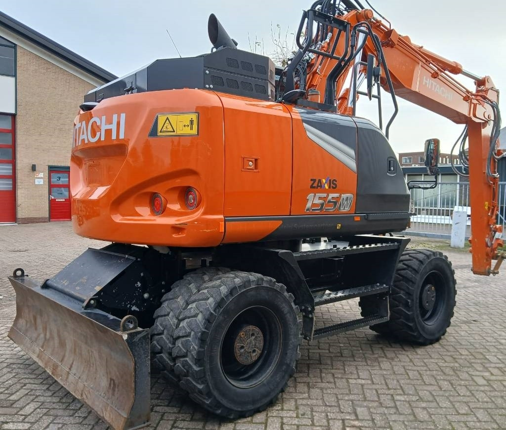 Hitachi ZX155W-7 - Grävmaskin på däck: bild 2 Hitachi ZX155W-7 - Grävmaskin på däck: bild 2
