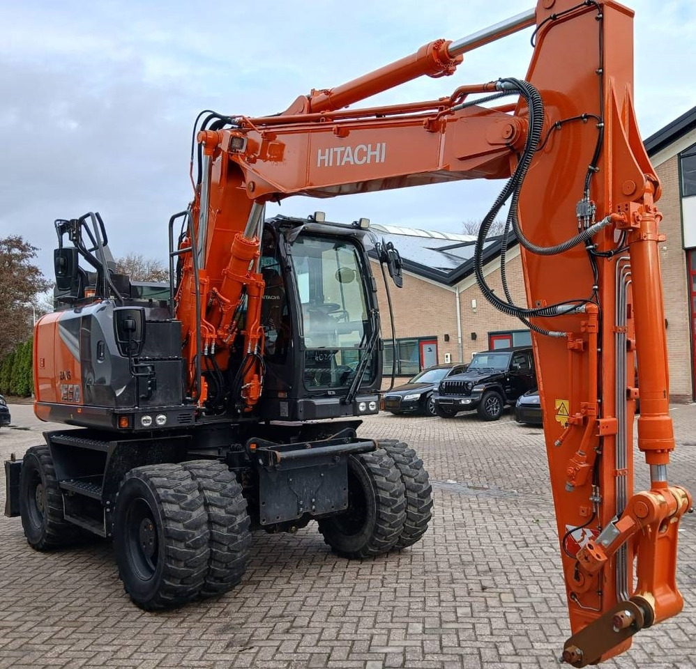Hitachi ZX155W-7 - Grävmaskin på däck: bild 4 Hitachi ZX155W-7 - Grävmaskin på däck: bild 4