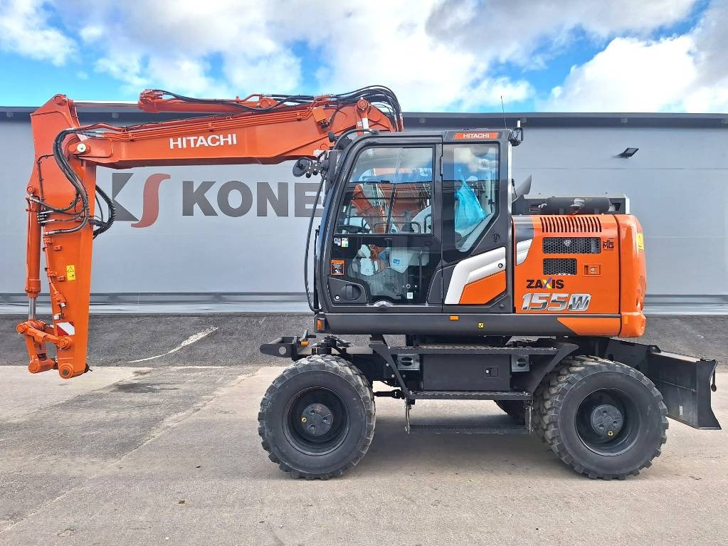 Hitachi ZX155W-7 -STAGE 5- VÄHÄN AJETTU  - Grävmaskin på däck: bild 1 Hitachi ZX155W-7 -STAGE 5- VÄHÄN AJETTU  - Grävmaskin på däck: bild 1