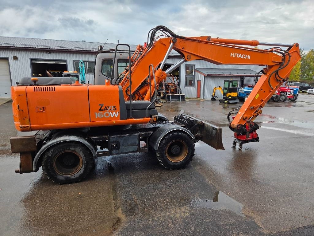 Hitachi ZX160 W PYÖRITTÄJÄLLÄ - Grävmaskin på däck: bild 5 Hitachi ZX160 W PYÖRITTÄJÄLLÄ - Grävmaskin på däck: bild 5