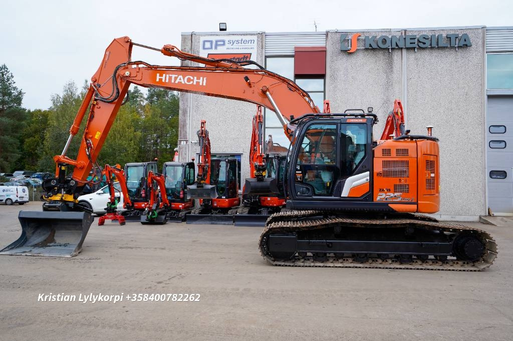 Hitachi ZX225USLC-7 ENGCON JA NOVATRON - Bandgrävare: bild 1 Hitachi ZX225USLC-7 ENGCON JA NOVATRON - Bandgrävare: bild 1