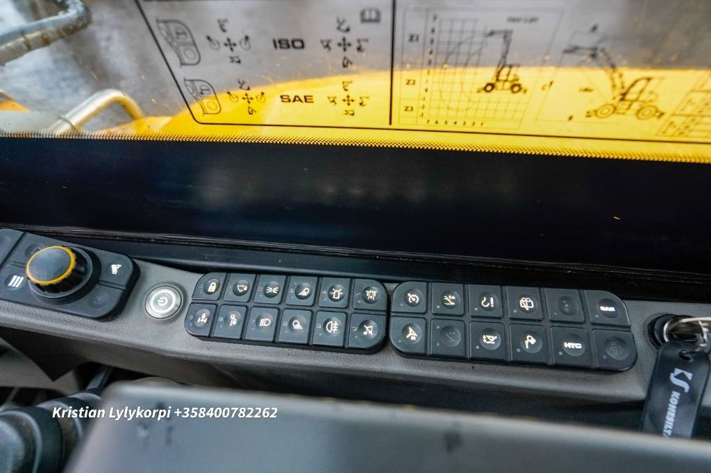 Grävmaskin på däck JCB 110W Hydradig PYÖRITTÄJÄLLÄ: bild 21