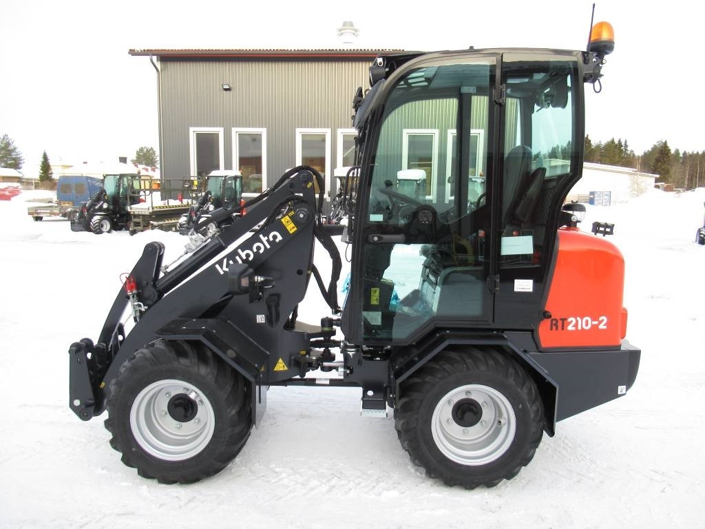 Kubota RT210-2 UUSI, TAKUU - Minilastare: bild 1 Kubota RT210-2 UUSI, TAKUU - Minilastare: bild 1
