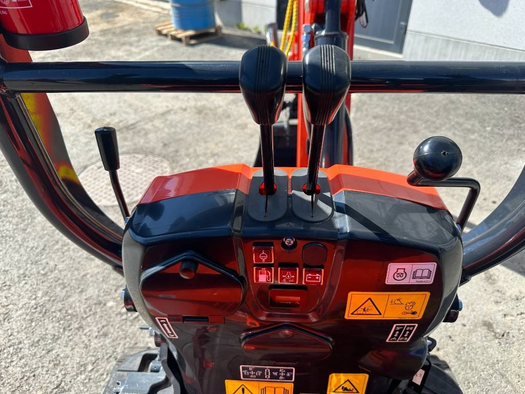 Minigrävmaskin Kubota U 10 - 5 ex demo 20h ajettu kallistajalla: bild 11