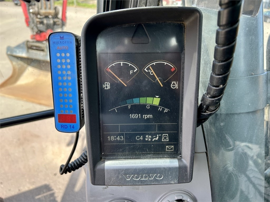 Bandgrävare Volvo ECR235CL PYÖRITTÄJÄ, 3D-LAITTEET: bild 18