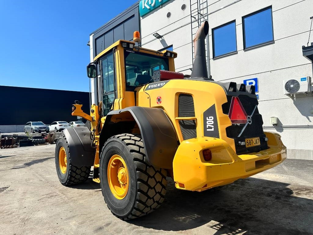 Volvo L70G vipuohjaus, 3' ja 4' hydr - Hjullastare: bild 2 Volvo L70G vipuohjaus, 3' ja 4' hydr - Hjullastare: bild 2
