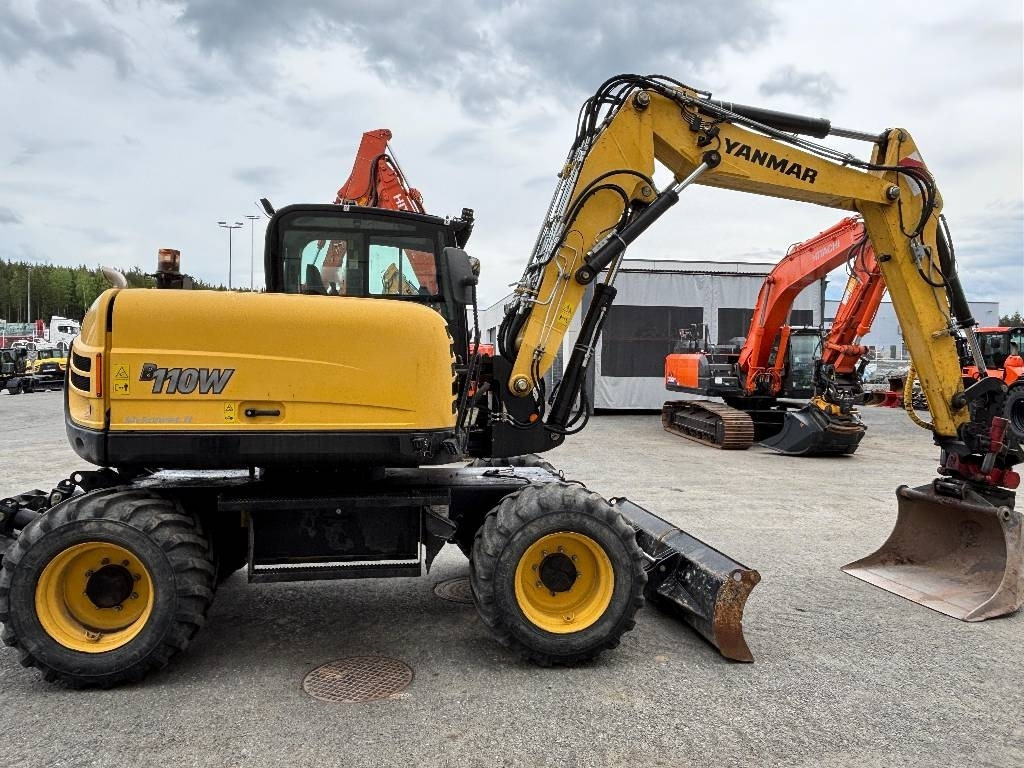 Yanmar B110W PYÖRITTÄJÄLLÄ - Grävmaskin på däck: bild 5 Yanmar B110W PYÖRITTÄJÄLLÄ - Grävmaskin på däck: bild 5