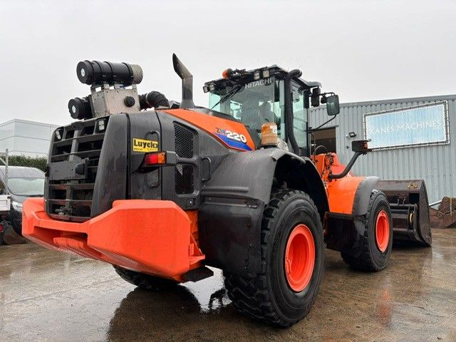 Hitachi ZW220-6. Hochkippschaufel. Wage. - Hjullastare: bild 4 Hitachi ZW220-6. Hochkippschaufel. Wage. - Hjullastare: bild 4