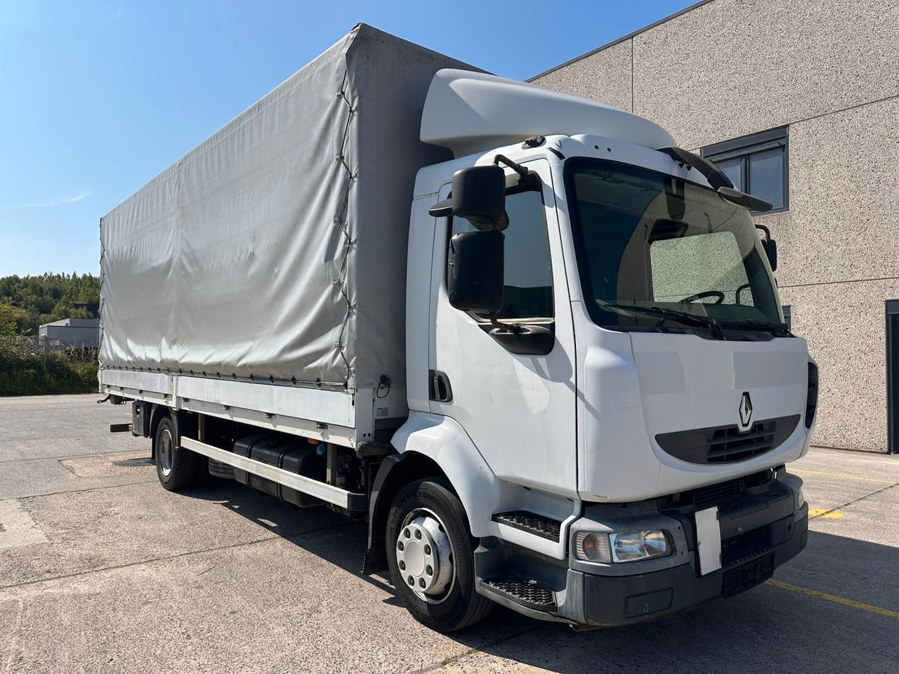 Renault Midlum dXi220-12. Klima. - Kapellbil: bild 4 Renault Midlum dXi220-12. Klima. - Kapellbil: bild 4