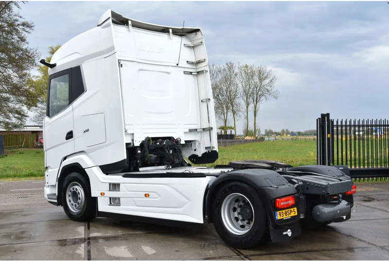 DAF XG 480 4x2 - 230 TKM - CAMERA SYSTEM - PARK. AIRCO - 2 x FUEL TANKS - APPLE CARPLAY/ANDROID - LED LIGHTS - TOP CONDITION - - Dragbil: bild 3 DAF XG 480 4x2 - 230 TKM - CAMERA SYSTEM - PARK. AIRCO - 2 x FUEL TANKS - APPLE CARPLAY/ANDROID - LED LIGHTS - TOP CONDITION - - Dragbil: bild 3