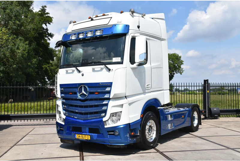 Mercedes-Benz Actros 1942 4x2 - ADR FL - 641 TKM - PTO - PARK. AIRCO - 2 BEDS - ALCOA'S - GOOD CONDITION - - Dragbil: bild 2 Mercedes-Benz Actros 1942 4x2 - ADR FL - 641 TKM - PTO - PARK. AIRCO - 2 BEDS - ALCOA'S - GOOD CONDITION - - Dragbil: bild 2