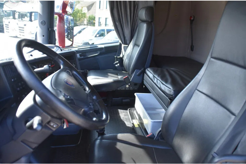Scania R420 HL 6x2/4 - ADR FL - MANUAL - EURO 5 - 698 TKM - HYDRAULIC SYSTEM - LEATHER SEATS - XENON - - Dragbil: bild 5 Scania R420 HL 6x2/4 - ADR FL - MANUAL - EURO 5 - 698 TKM - HYDRAULIC SYSTEM - LEATHER SEATS - XENON - - Dragbil: bild 5