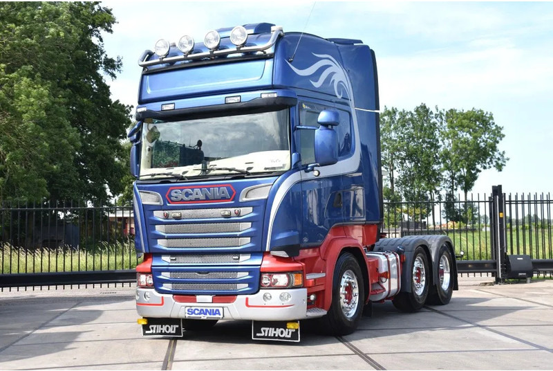 Scania R520 V8 TL 6x2/4MNB - RETARDER - FULL AIR - PARK. AIRCO - 2 x FUEL TANKS - ALCOA DURA BRIGHT - GOOD CONDITION - - Dragbil: bild 2 Scania R520 V8 TL 6x2/4MNB - RETARDER - FULL AIR - PARK. AIRCO - 2 x FUEL TANKS - ALCOA DURA BRIGHT - GOOD CONDITION - - Dragbil: bild 2