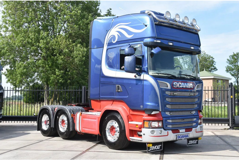 Scania R520 V8 TL 6x2/4MNB - RETARDER - FULL AIR - PARK. AIRCO - 2 x FUEL TANKS - ALCOA DURA BRIGHT - GOOD CONDITION - - Dragbil: bild 1 Scania R520 V8 TL 6x2/4MNB - RETARDER - FULL AIR - PARK. AIRCO - 2 x FUEL TANKS - ALCOA DURA BRIGHT - GOOD CONDITION - - Dragbil: bild 1