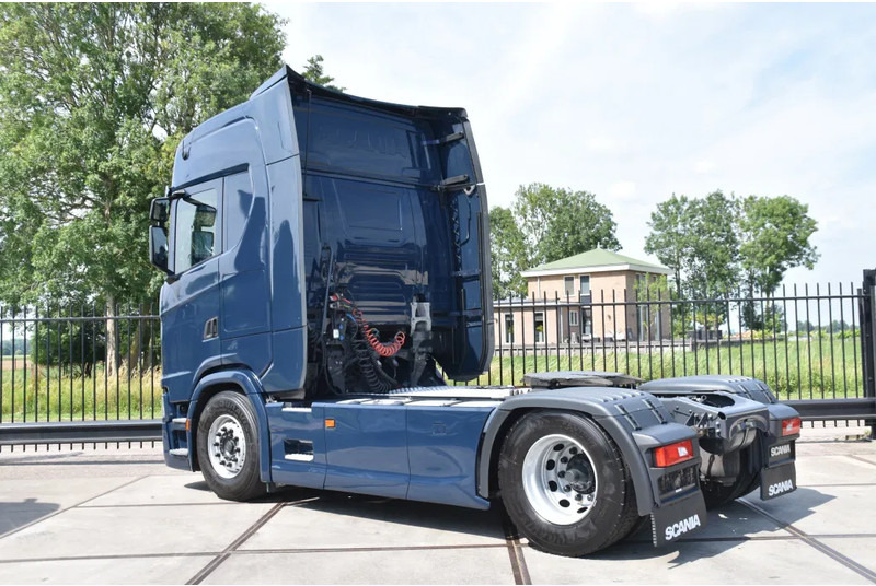 Scania S450 NGS 4x2NB - FULL AIR - 757 TKM - RETARDER - PARK. AIRCO - 2 x FUEL TANKS - TOP CONDITION - - Dragbil: bild 3 Scania S450 NGS 4x2NB - FULL AIR - 757 TKM - RETARDER - PARK. AIRCO - 2 x FUEL TANKS - TOP CONDITION - - Dragbil: bild 3
