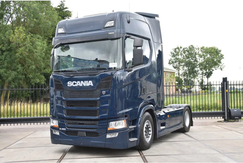 Scania S450 NGS 4x2NB - FULL AIR - RETARDER - ACC - PARK. AIRCO - 2 x FUEL TANKS - TOP CONDITION - - Dragbil: bild 2 Scania S450 NGS 4x2NB - FULL AIR - RETARDER - ACC - PARK. AIRCO - 2 x FUEL TANKS - TOP CONDITION - - Dragbil: bild 2