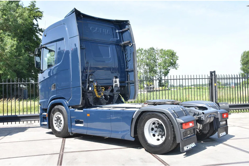 Scania S450 NGS 4x2NB - FULL AIR - RETARDER - ACC - PARK. AIRCO - 2 x FUEL TANKS - TOP CONDITION - - Dragbil: bild 3 Scania S450 NGS 4x2NB - FULL AIR - RETARDER - ACC - PARK. AIRCO - 2 x FUEL TANKS - TOP CONDITION - - Dragbil: bild 3