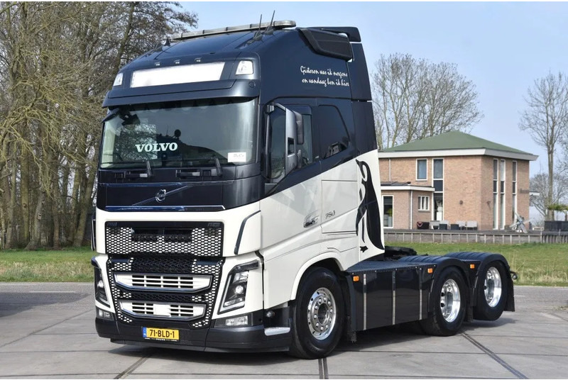 Volvo FH 16.750 Globetrotter XL 6x2 - RETARDER - FULL AIR - PARK. AIRCO - DYNAMIC STEERING - SLIDING FIFTH WHEEL - ALCOA'S - TOP CONDI - Dragbil: bild 2 Volvo FH 16.750 Globetrotter XL 6x2 - RETARDER - FULL AIR - PARK. AIRCO - DYNAMIC STEERING - SLIDING FIFTH WHEEL - ALCOA'S - TOP CONDI - Dragbil: bild 2