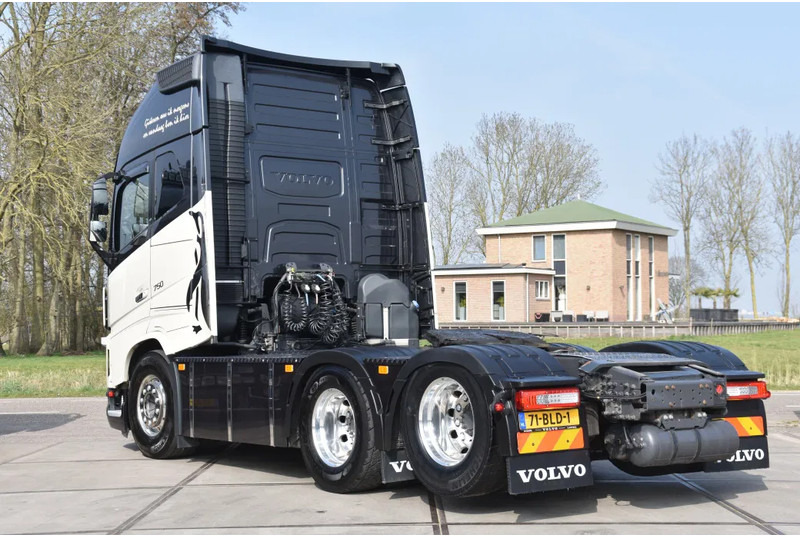 Volvo FH 16.750 Globetrotter XL 6x2 - RETARDER - FULL AIR - PARK. AIRCO - DYNAMIC STEERING - SLIDING FIFTH WHEEL - ALCOA'S - TOP CONDI - Dragbil: bild 3 Volvo FH 16.750 Globetrotter XL 6x2 - RETARDER - FULL AIR - PARK. AIRCO - DYNAMIC STEERING - SLIDING FIFTH WHEEL - ALCOA'S - TOP CONDI - Dragbil: bild 3
