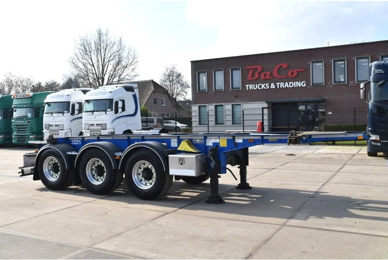 Van Hool A3C002 - ADR FL - 20 FT SWAP - LIFT AXLE - BPW AXLES - DISC BRAKES - 3180 KG EMPTY WEIGHT ! - Containerbil/ Växelflak semitrailer: bild 1 Van Hool A3C002 - ADR FL - 20 FT SWAP - LIFT AXLE - BPW AXLES - DISC BRAKES - 3180 KG EMPTY WEIGHT ! - Containerbil/ Växelflak semitrailer: bild 1