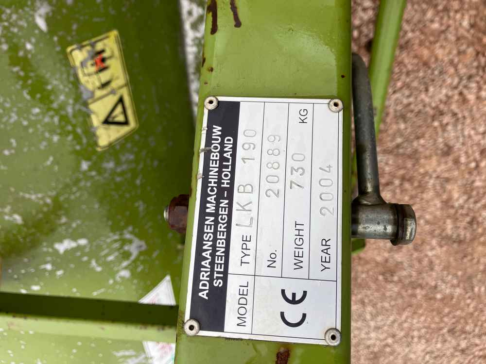 Baselier Baselier LKB 190 2 Row Front Mounted Potato Topper - Skördemaskin: bild 2 Baselier Baselier LKB 190 2 Row Front Mounted Potato Topper - Skördemaskin: bild 2