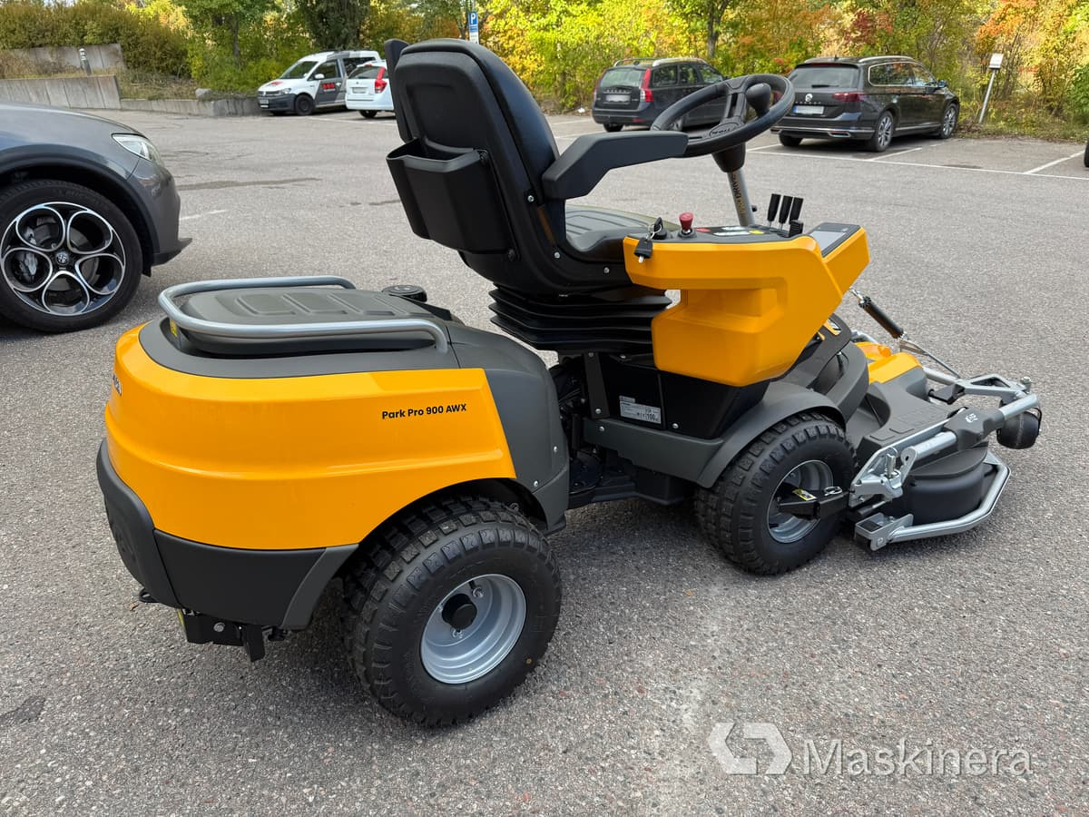 Åkgräsklippare Stiga Park Pro 900 AWX ink Klippaggregat & Snöslunga - Gräsklippare: bild 5 Åkgräsklippare Stiga Park Pro 900 AWX ink Klippaggregat & Snöslunga - Gräsklippare: bild 5
