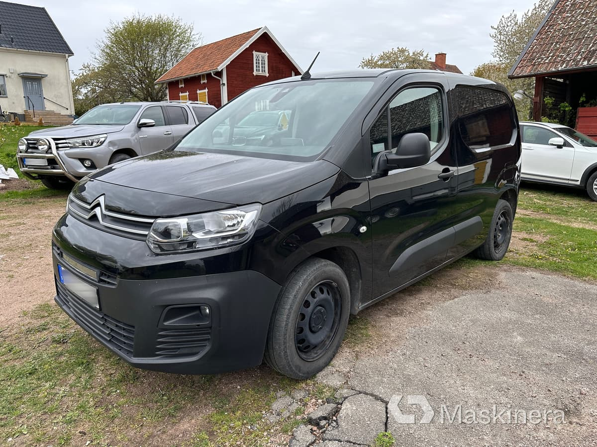 Arbetsbil Citroën Berlingo 1.2 PureTech Aut - Små skåpbil: bild 1 Arbetsbil Citroën Berlingo 1.2 PureTech Aut - Små skåpbil: bild 1